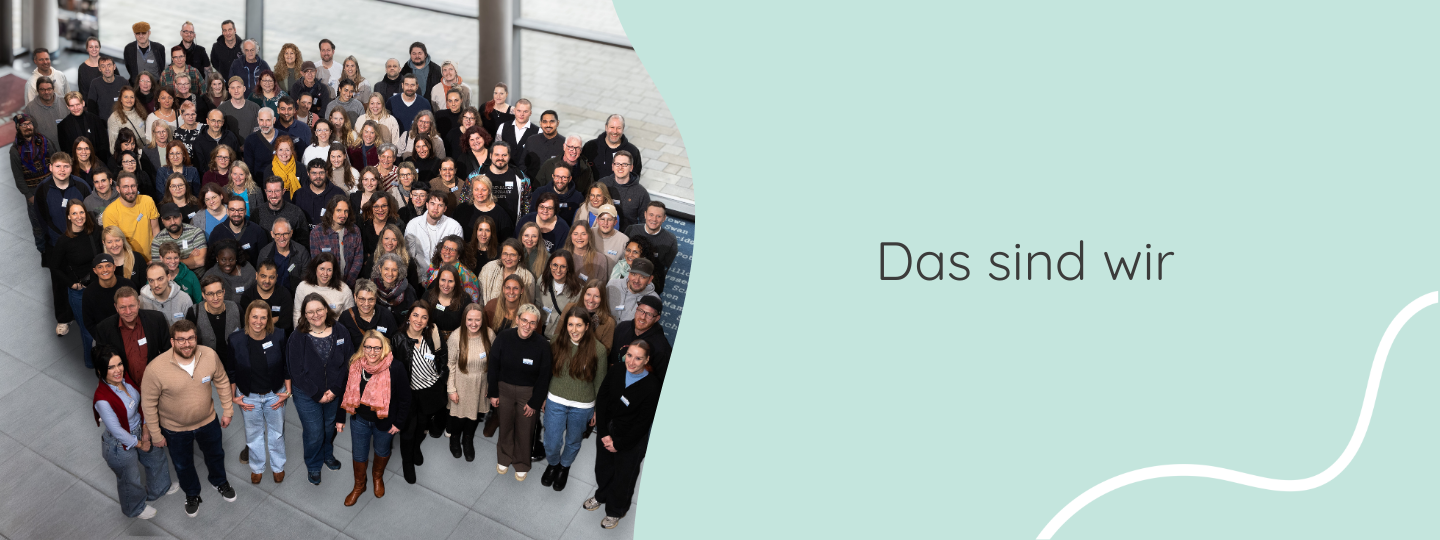 Gruppenbild der REHAVISTA-Mitarbeiterinnen und Mitarbeiter